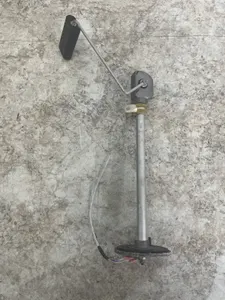 Cirrus SR 22 SR22 left outer gas fuel level Sensor sending unit transmitter